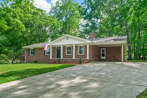1387 Old Clarksville Pike, Pleasant View, TN 37146
