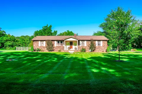 305 Highway 49, Tennessee Ridge, TN 37178