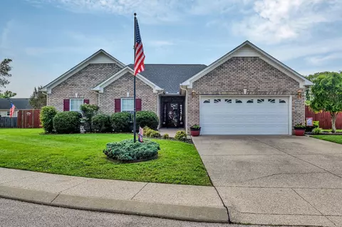 1772 Auburn Ln, Columbia, TN 38401