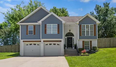 3161 Whitetail Dr, Clarksville, TN 37043