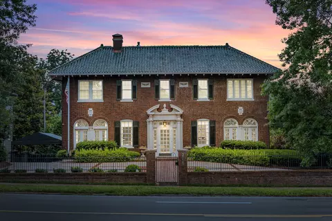 3715 W End Ave, Nashville, TN 37205