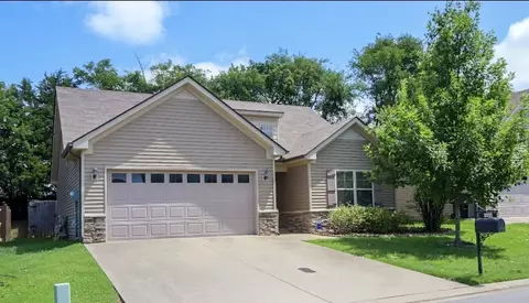 3332 Tourmaline Dr, Murfreesboro, TN 37128