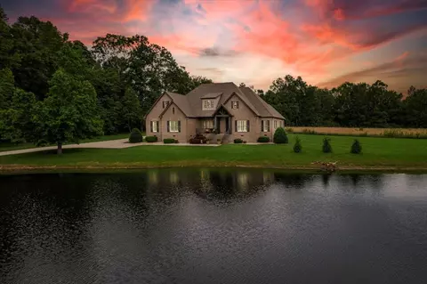 286 Wellington Dr, Manchester, TN 37355