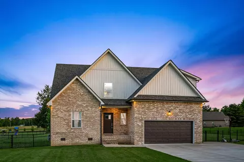 917 Dry Creek Rd, Smithville, TN 37166