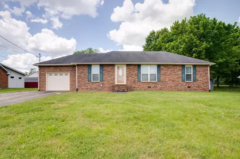 765 Lock 4 Rd, Gallatin, TN 37066