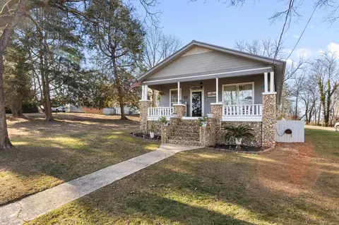 106 Grove St, Rossville, GA 30741