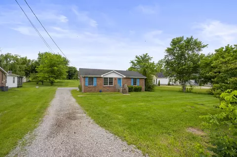 2411 17th Ave E, Springfield, TN 37172 photo 4