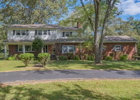 1206 Wilson Ave, Tullahoma, TN 37388