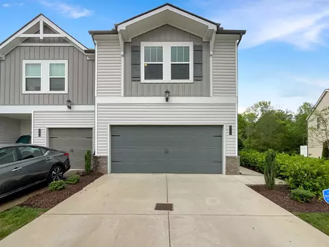1231 W End Station Dr, Lebanon, TN 37087