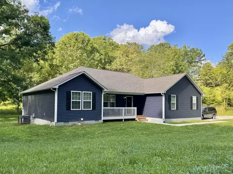 1146 Matthew Ave, Lawrenceburg, TN 38464