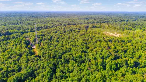 2701 Gray Branch Rd, Mcewen, TN 37101