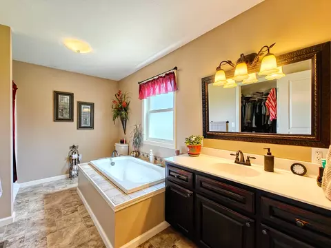 582 Ruby Dr, Holladay, TN 38341 photo 13