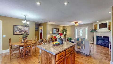 582 Ruby Dr, Holladay, TN 38341 photo 8