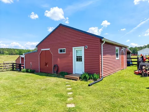 582 Ruby Dr, Holladay, TN 38341 photo 21