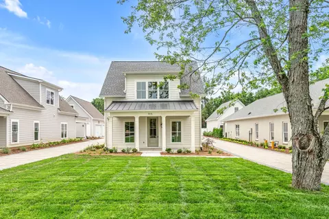 911 Haynes Dr, Murfreesboro, TN 37129