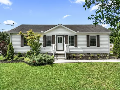 105 Choctaw Ct, Shelbyville, TN 37160