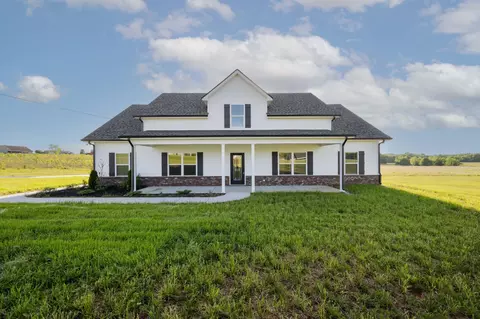 926 Rowe Gap Rd, Winchester, TN 37398