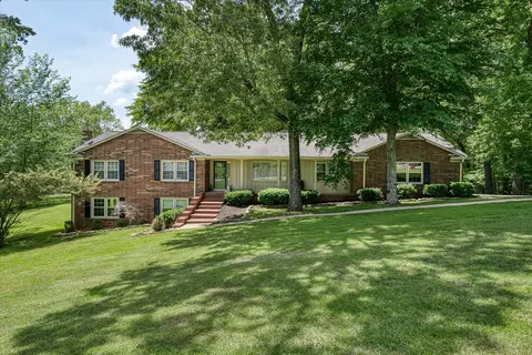 1415 Ray Dr, Cookeville, TN 38506