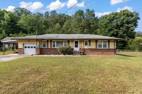 943 Ely Rd, Hixson, TN 37343