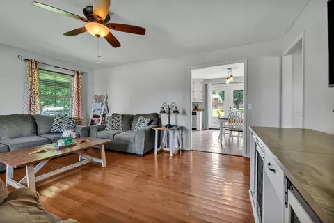 247 Meadowbrook Dr, Smithville, TN 37166