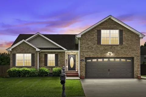 3494 Southwood Dr, Clarksville, TN 37042
