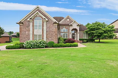 813 Harrisburg Ln, Mount Juliet, TN 37122