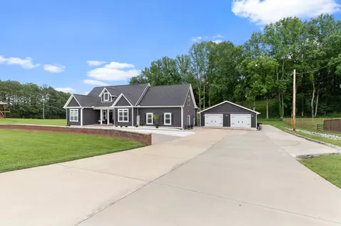 103 Kimberly Way, Dickson, TN 37055