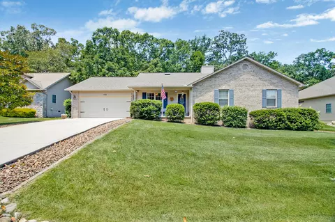533 Lakeview Dr, Crossville, TN 38558