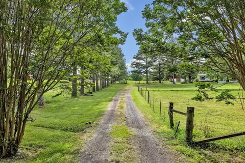 2750 Highway 48 S, Dickson, TN 37055