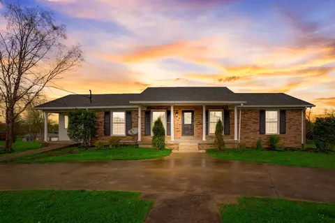 1303 Clearview Dr, Mount Juliet, TN 37122
