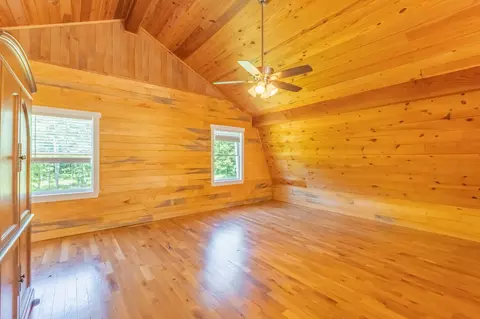 Bedroom - 959 Ferrells Loop Rd, Beechgrove, TN 37018 photo 1 of 2
