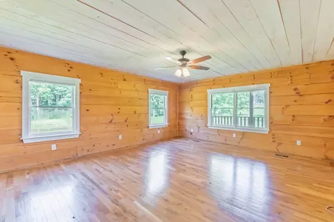 Living - 959 Ferrells Loop Rd, Beechgrove, TN 37018 photo 5 of 5