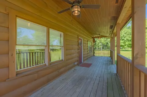 Exterior - 959 Ferrells Loop Rd, Beechgrove, TN 37018 photo 7 of 12