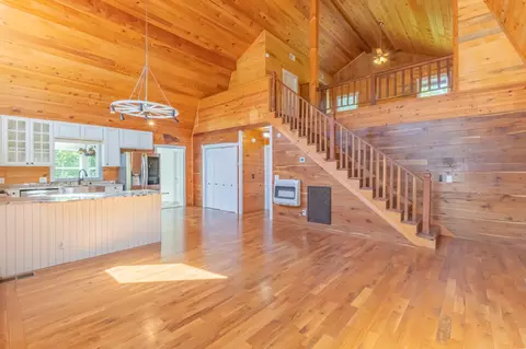 Living - 959 Ferrells Loop Rd, Beechgrove, TN 37018 photo 3 of 5