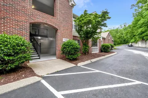 6820 Highway 70 S #213, Nashville, TN 37221