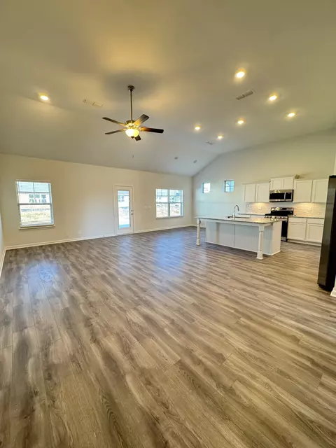 3901 Eastwind Dr, Murfreesboro, TN 37128