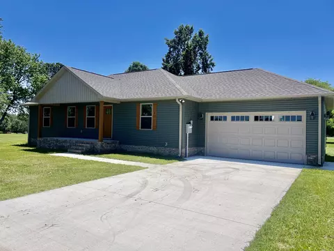 120 E Augustine Dr, Loretto, TN 38469 photo 3