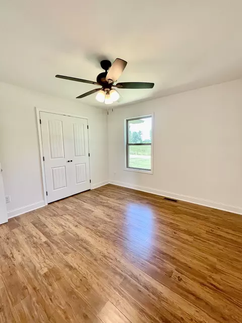 120 E Augustine Dr, Loretto, TN 38469 photo 23