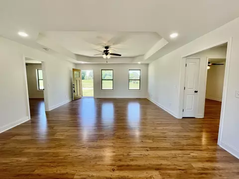 120 E Augustine Dr, Loretto, TN 38469 photo 11