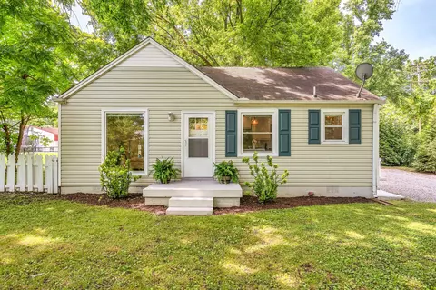 1301 Kermit Dr, Nashville, TN 37217