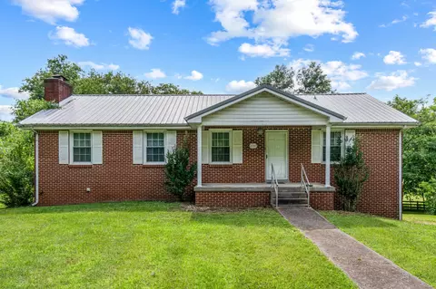 2737 Fly Rd, Santa Fe, TN 38482