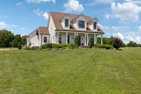 1236 Beechcroft Rd, Spring Hill, TN 37174 photo 4