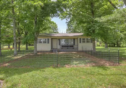 440 Hickory Hill Rd, Shelbyville, TN 37160