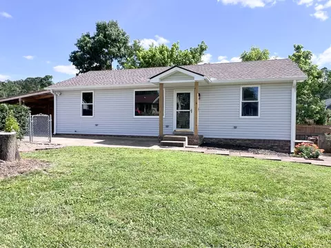 992 May Apple Dr, Clarksville, TN 37042