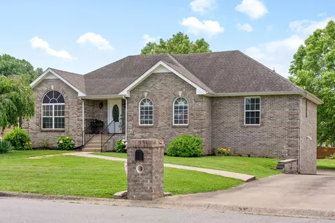 220 Trey Ct, Clarksville, TN 37043