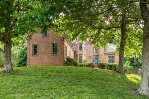 1537 Richlawn Dr, Brentwood, TN 37027