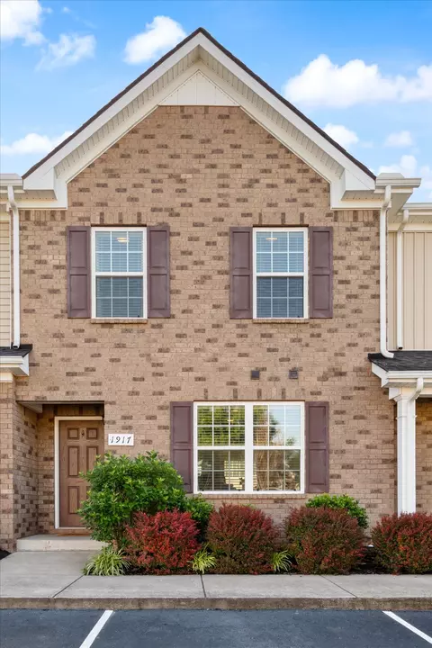 1917 Debonair Ln, Murfreesboro, TN 37128