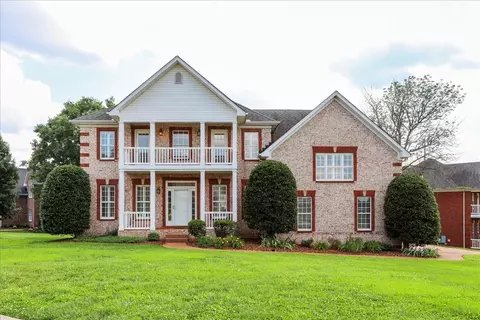 101 Burntash Ln, Hendersonville, TN 37075