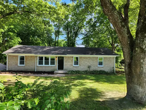 2225 Cherry Dr, Pulaski, TN 38478