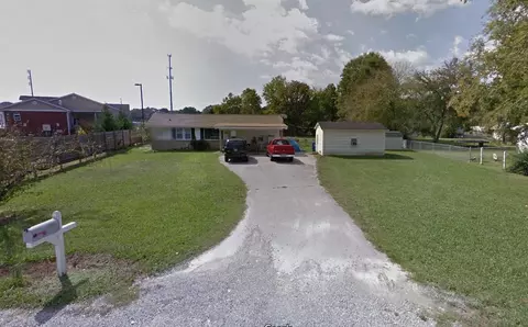 1720 Maple Pl, Soddy Daisy, TN 37379
